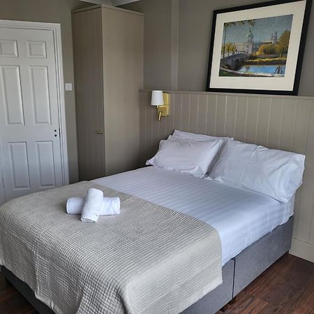 Aaron Guesthouse Galway Eksteriør billede