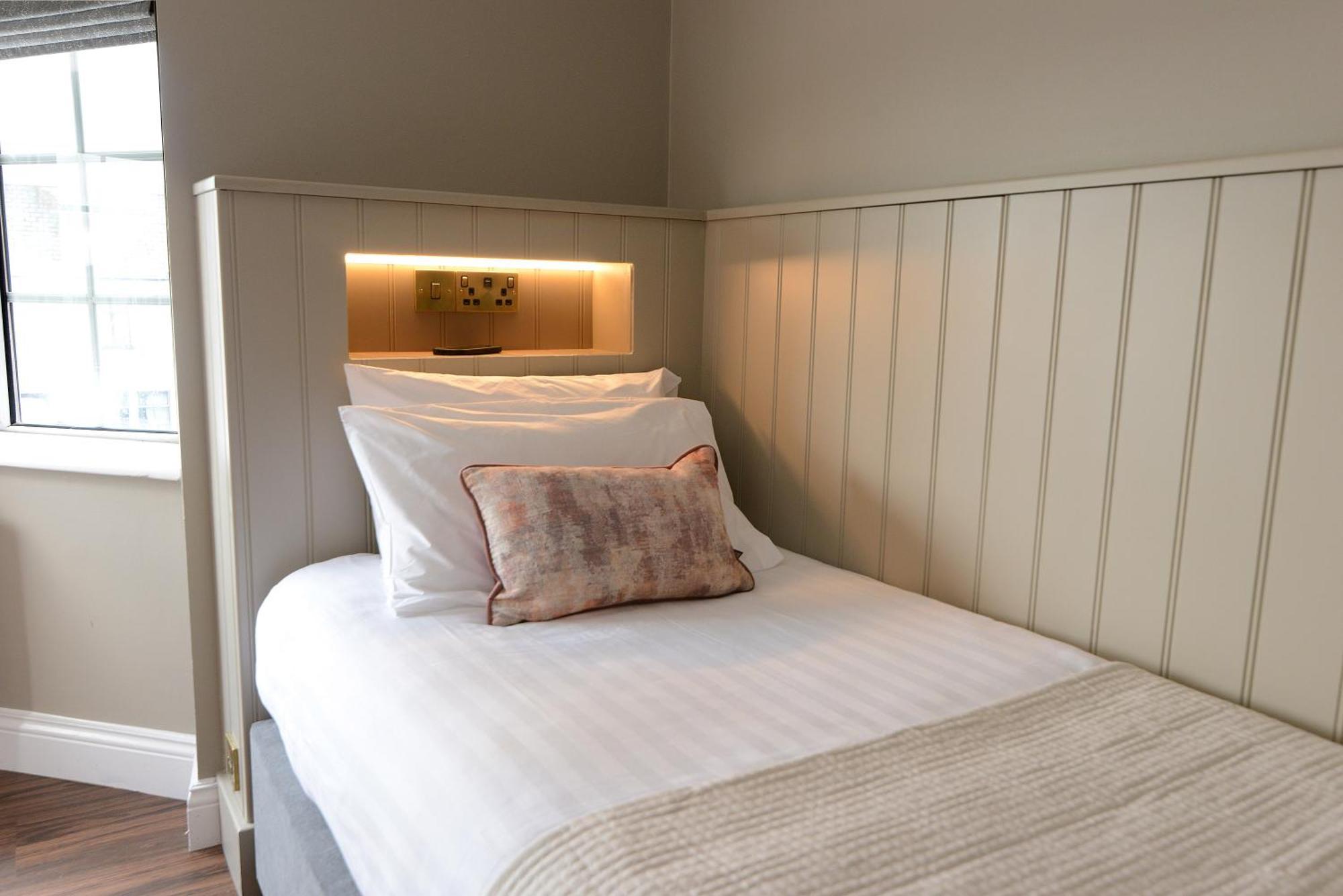 Aaron Guesthouse Galway Eksteriør billede