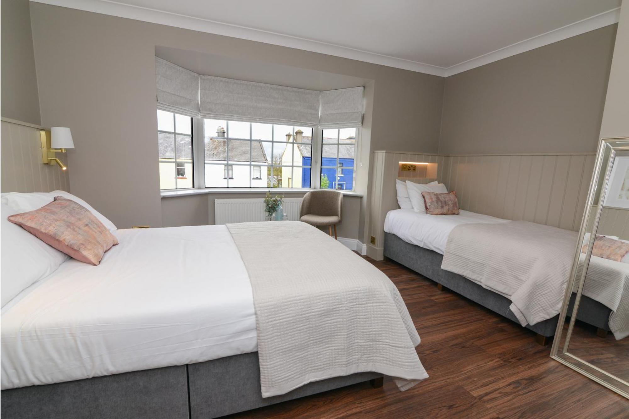 Aaron Guesthouse Galway Eksteriør billede