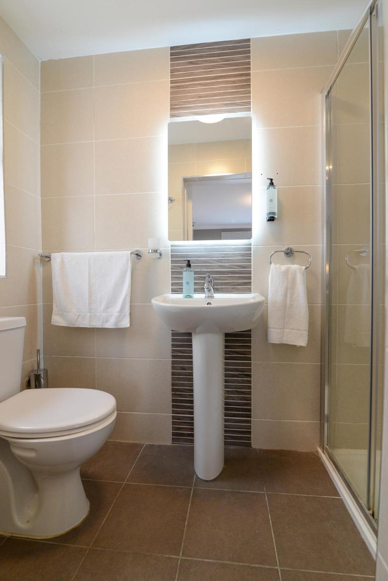 Aaron Guesthouse Galway Eksteriør billede