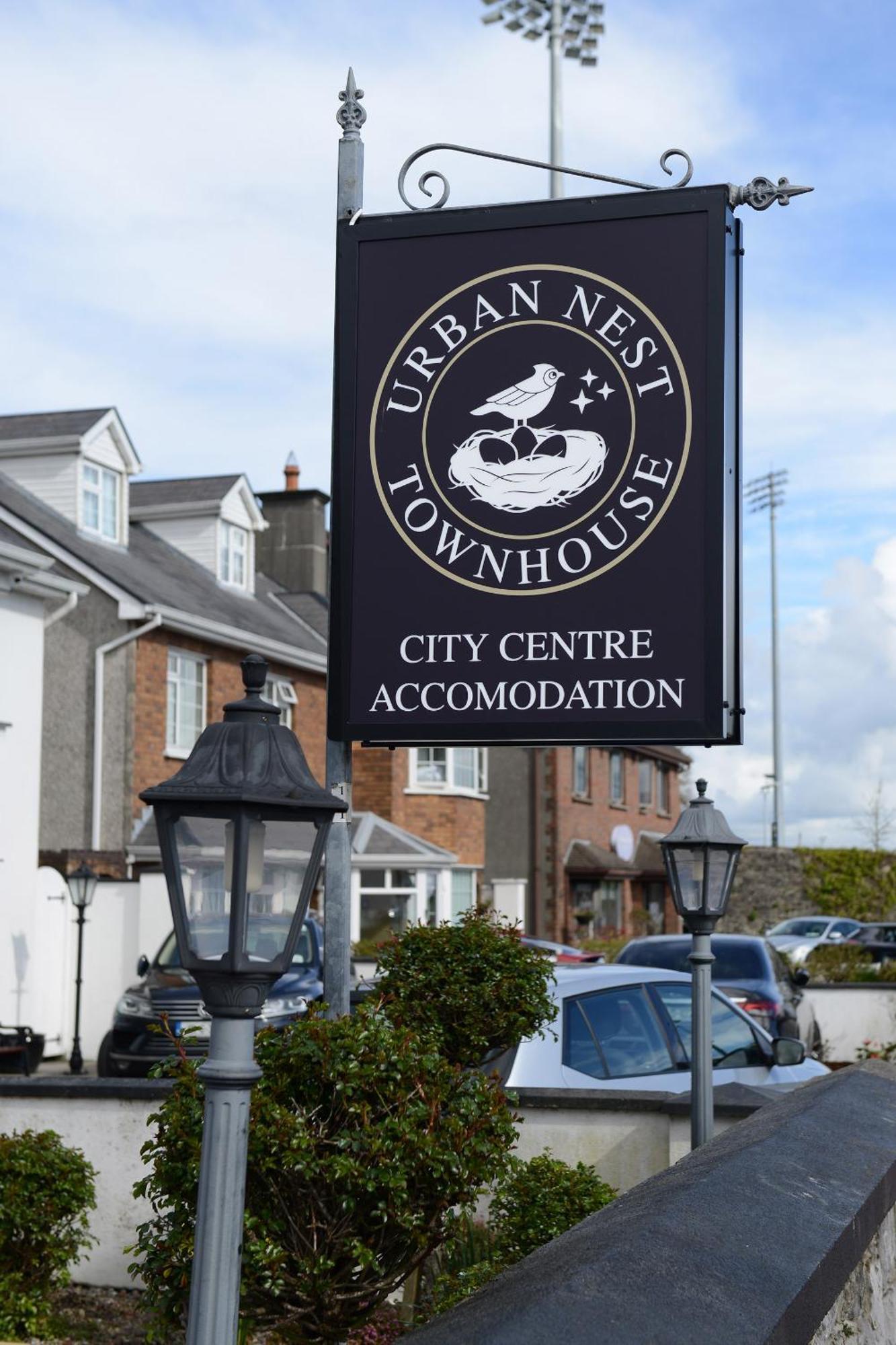 Aaron Guesthouse Galway Eksteriør billede
